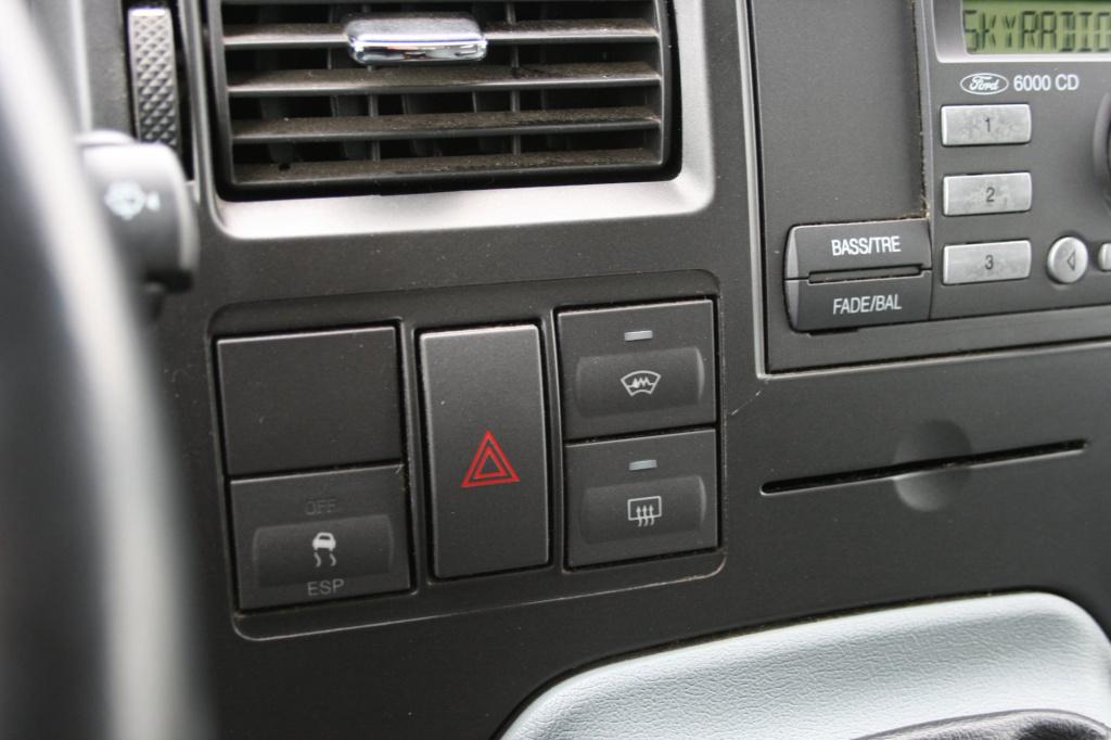 Ford Transit kombi 300s 2.2 tdci shd / 9 persoons