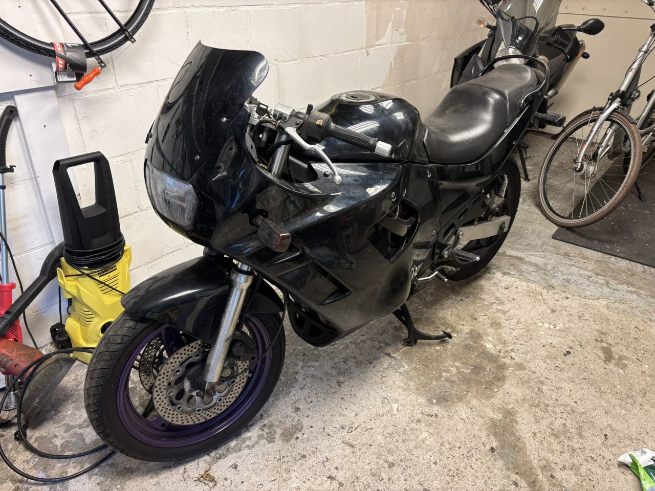 Suzuki GSX600F (loopt niet)
