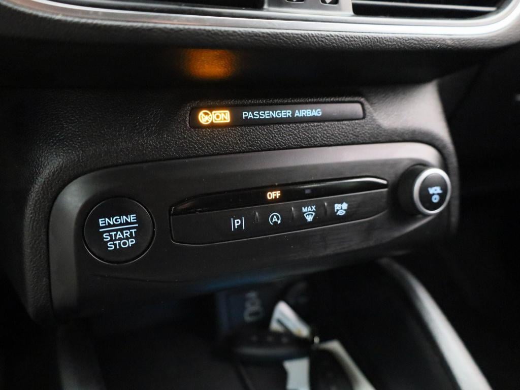 Ford Focus wagon 1.0 ecoboost hybrid titanium | climate control | cruise co