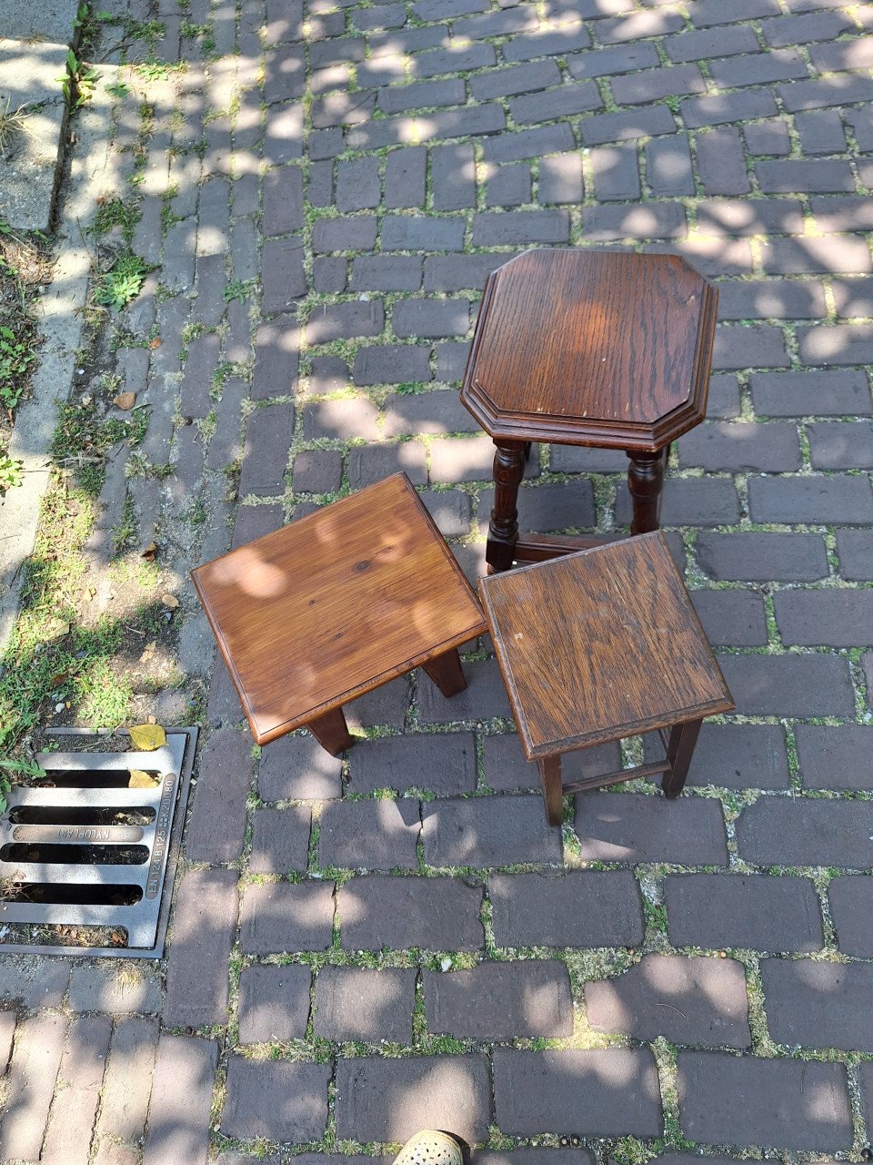 3 lage tafeltjes