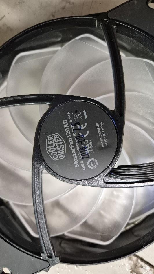 Diverse ventilatoren en koelers