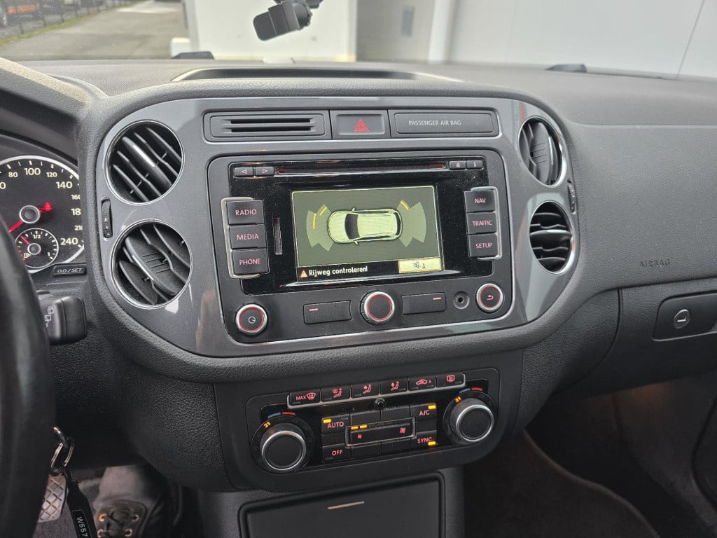 Volkswagen Tiguan 1.4 tsi sport&style