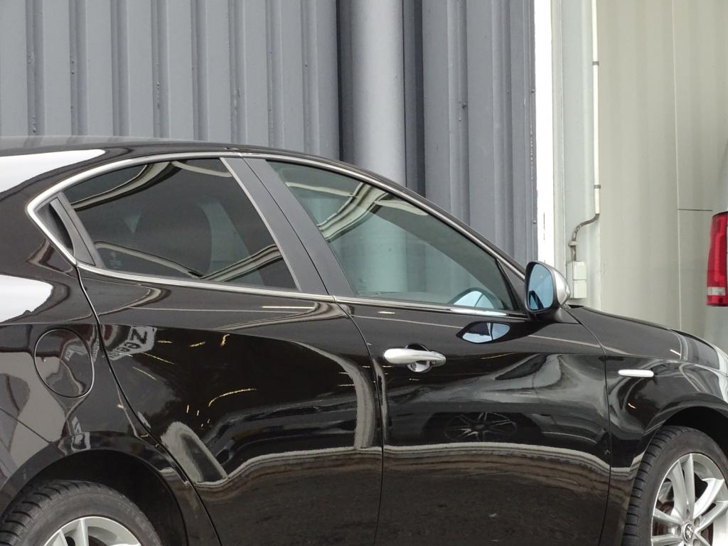 Alfa Romeo Giulietta 1.4 t distinctive 170pk automaat | bluetooth