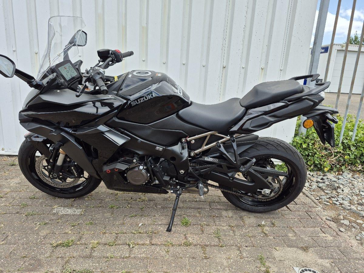 Suzuki GSX-S1000GT uit 2022, sportieve toermotor abs/tcs/cruise/quickshift