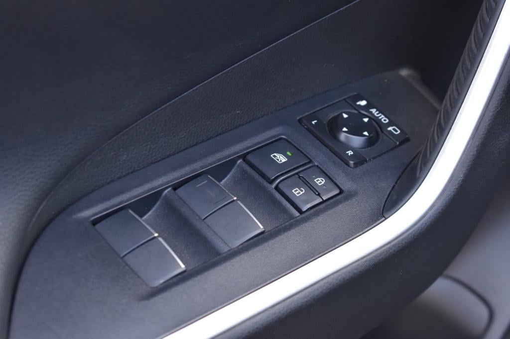 Toyota Rav4 2.5 hybrid | camera | leder | apple carplay | stoelverwarming |