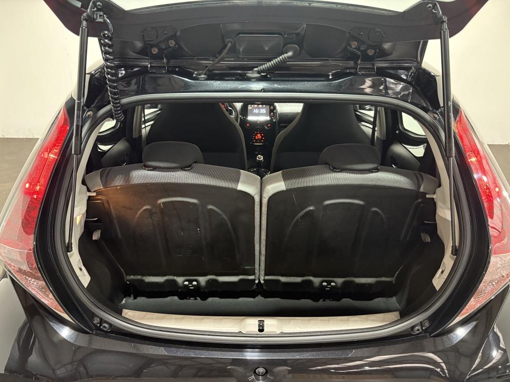 Toyota Aygo 1.0 vvt-i x-clusiv | clima | camera |