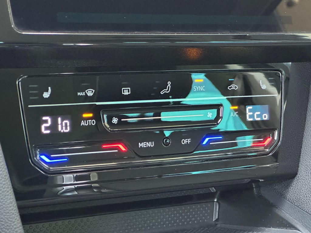 Volkswagen Passat variant 1.4 tsi phev gte | camera | dode hoek | navi | ca