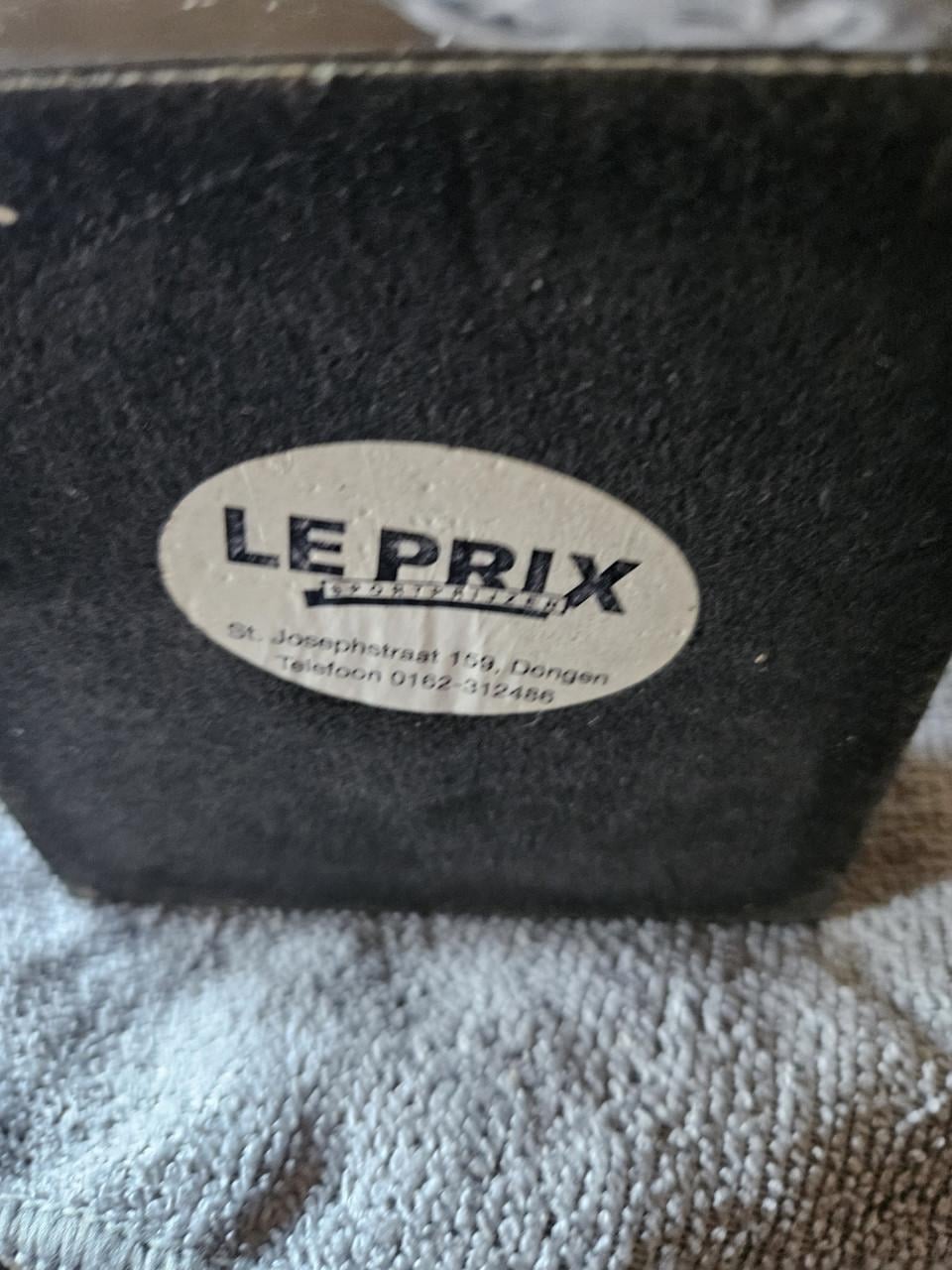 Prachtig bronzen beeldje van golfspeler op marmeren sokkel