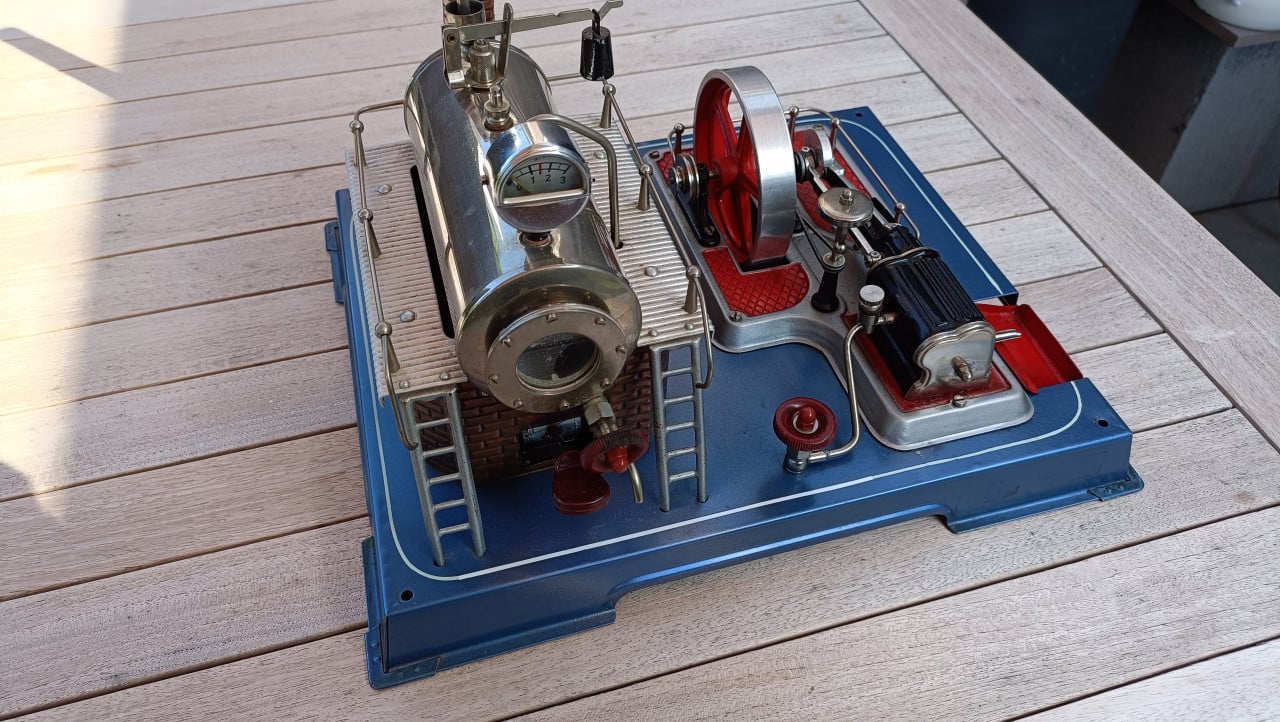 Wilesco D20 stoommachine