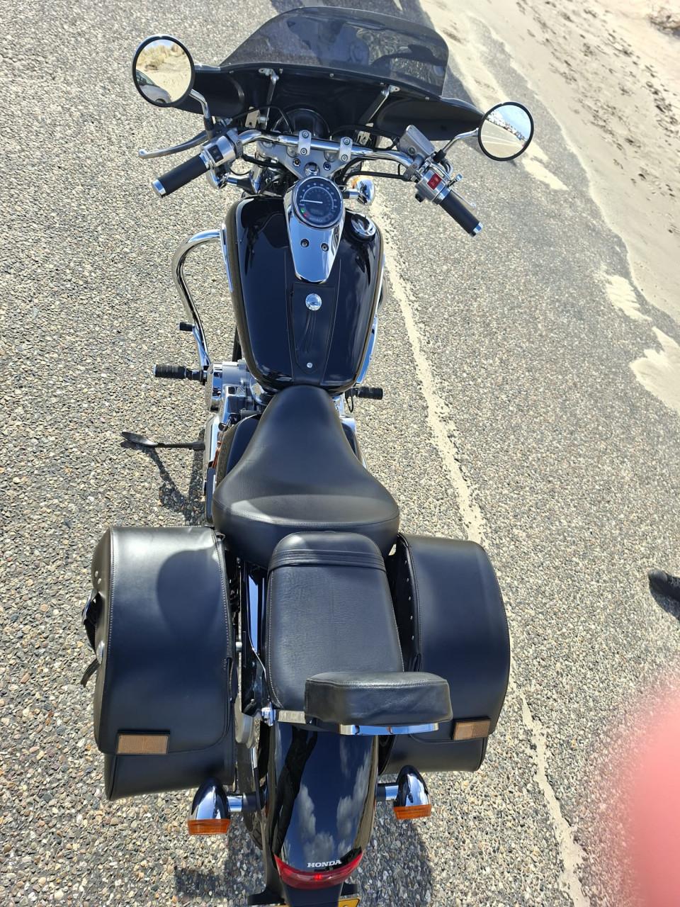 HONDA SHADOW 750
