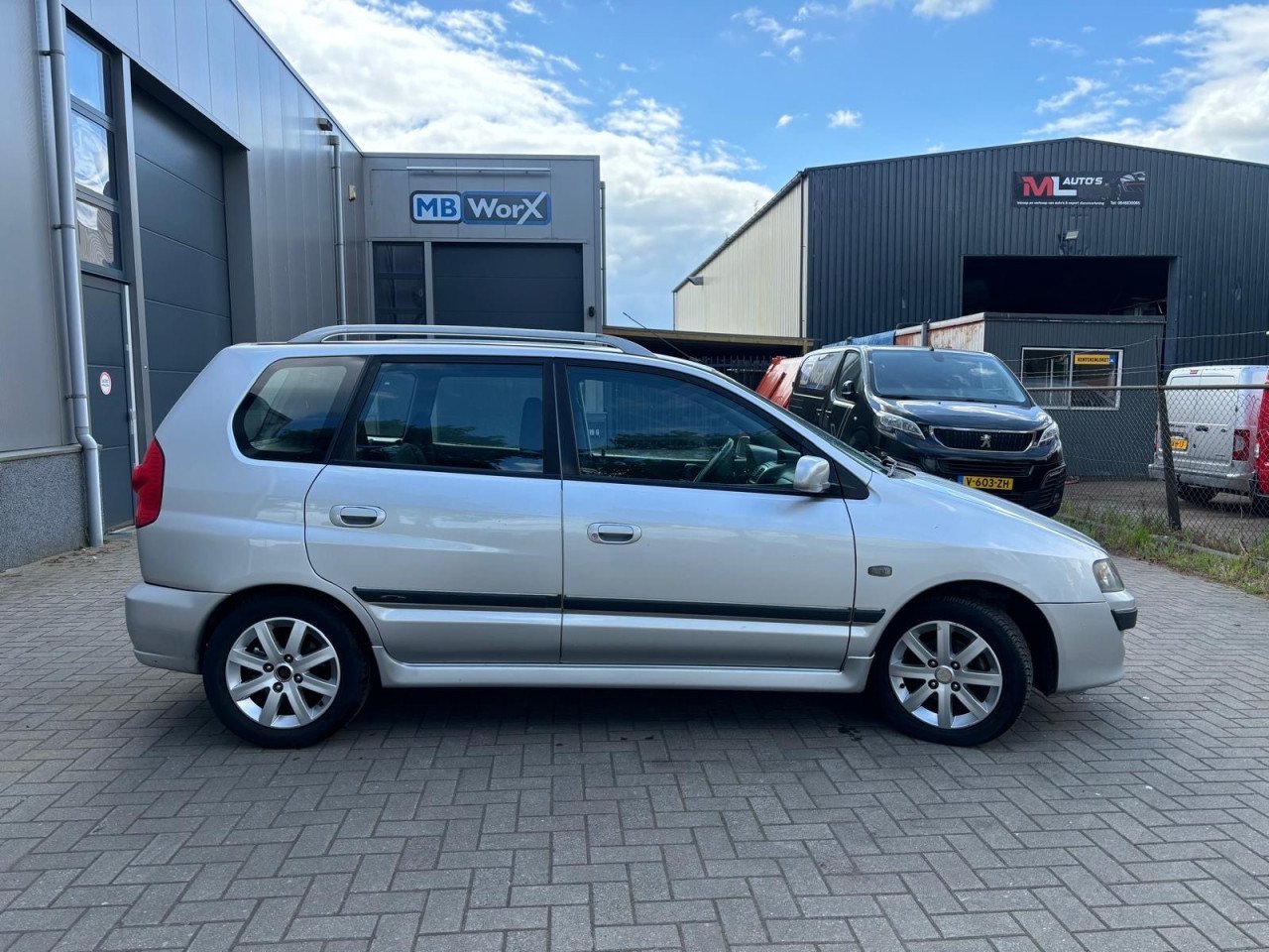 Mitsubishi Space Star 1.8 Instyle 128.205KM