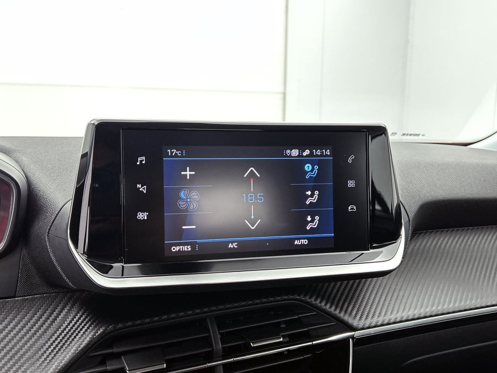 Peugeot 2008 130 pk automaat active pack | camera | parkeersensoren | apple
