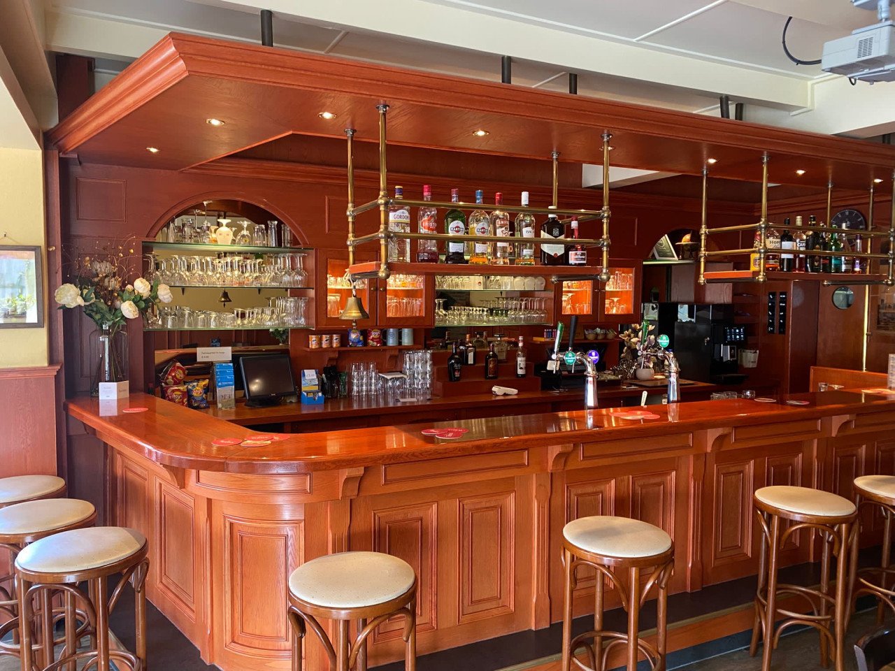 Cafe bar