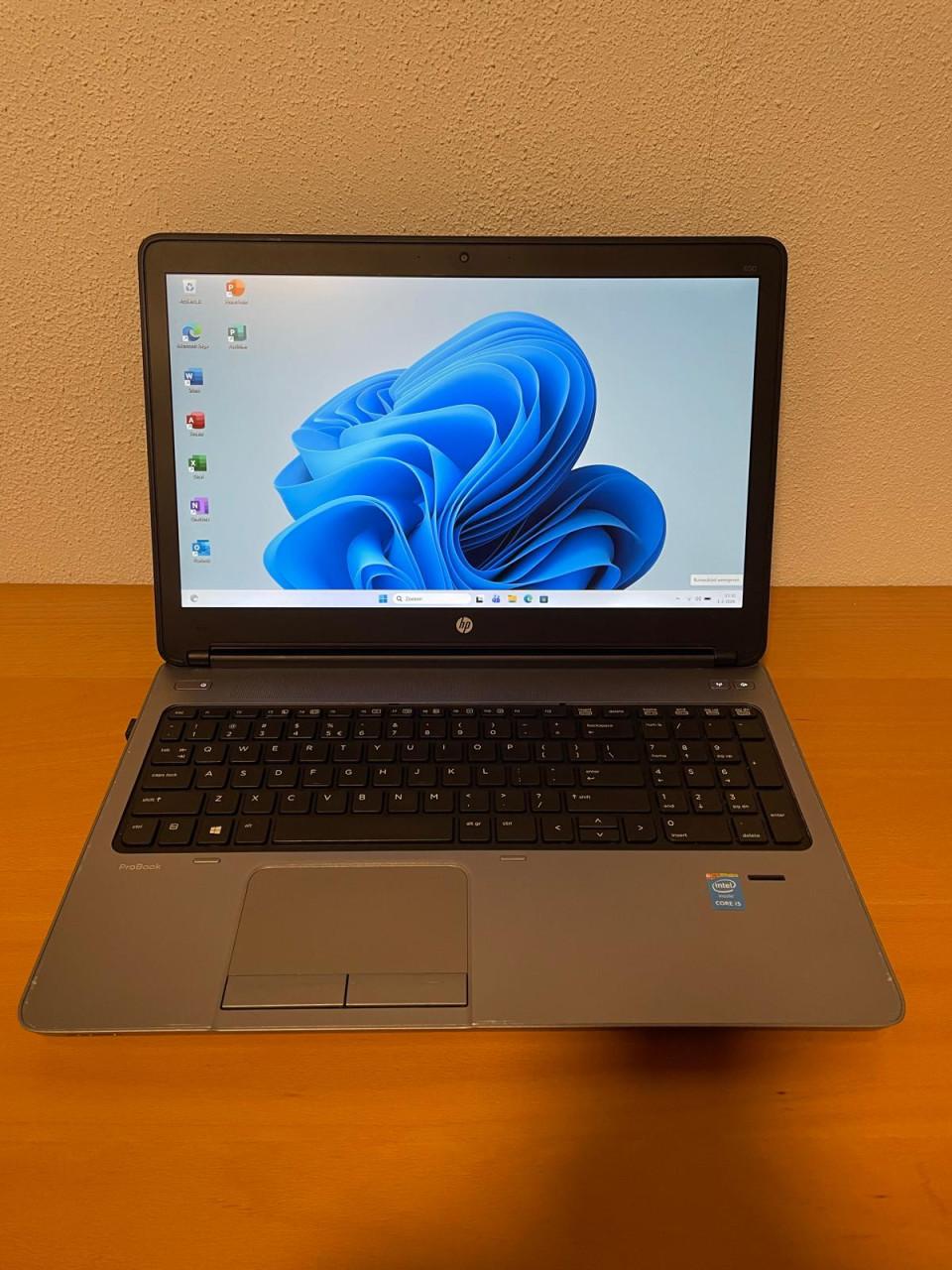 HP 15 inch laptop - met windows 11, SSD, 10GB RAM en Office