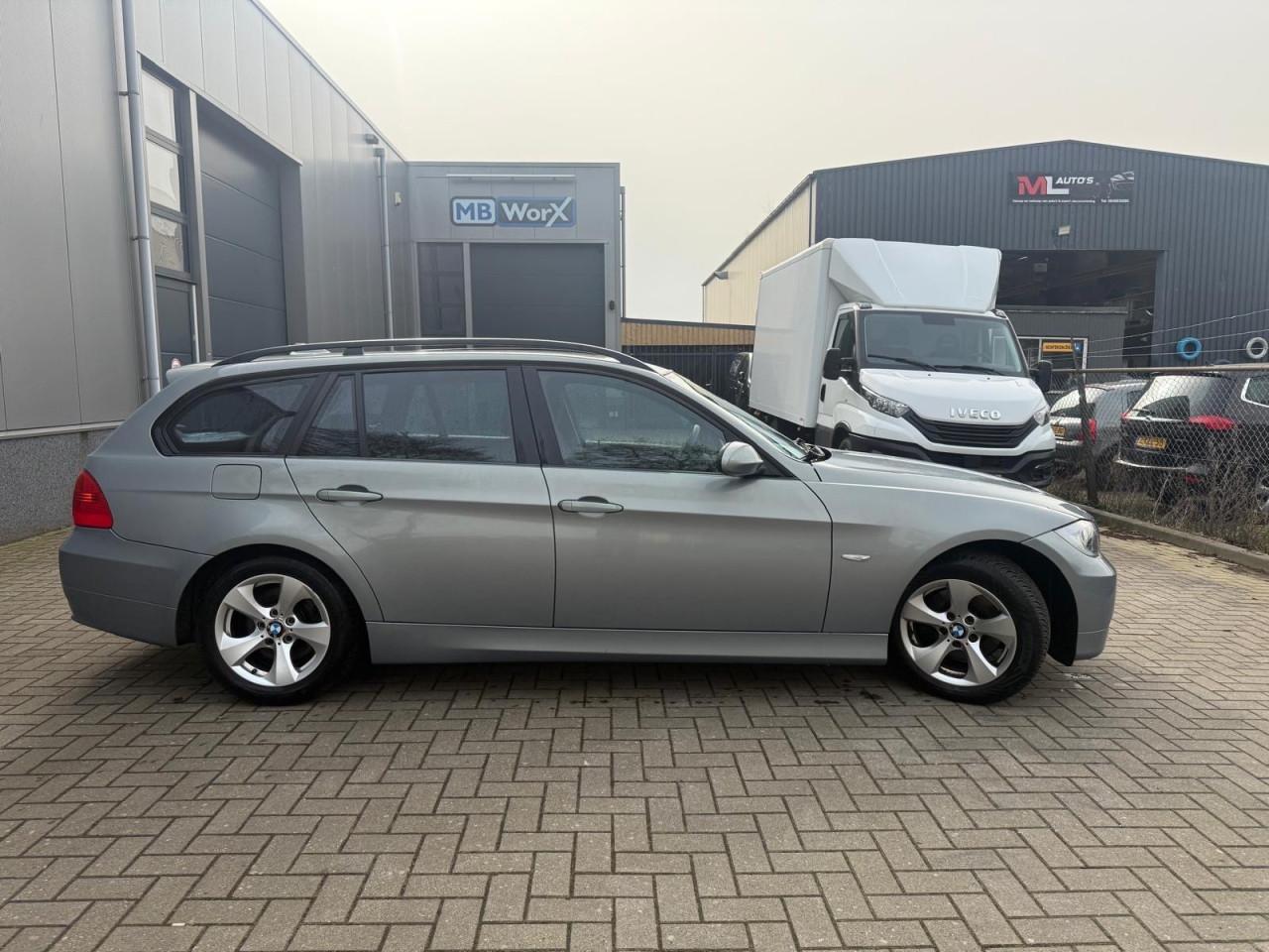 BMW 3-serie Touring 318i Executive