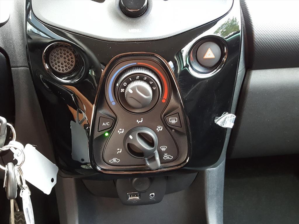 Citroen C1 1.0 vti 72pk s&s 5d feel airco | bluetooth bellen & muziekstream