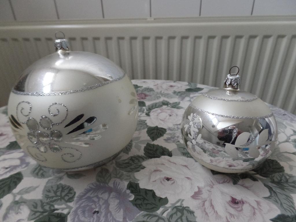 Zilveren kerstballen