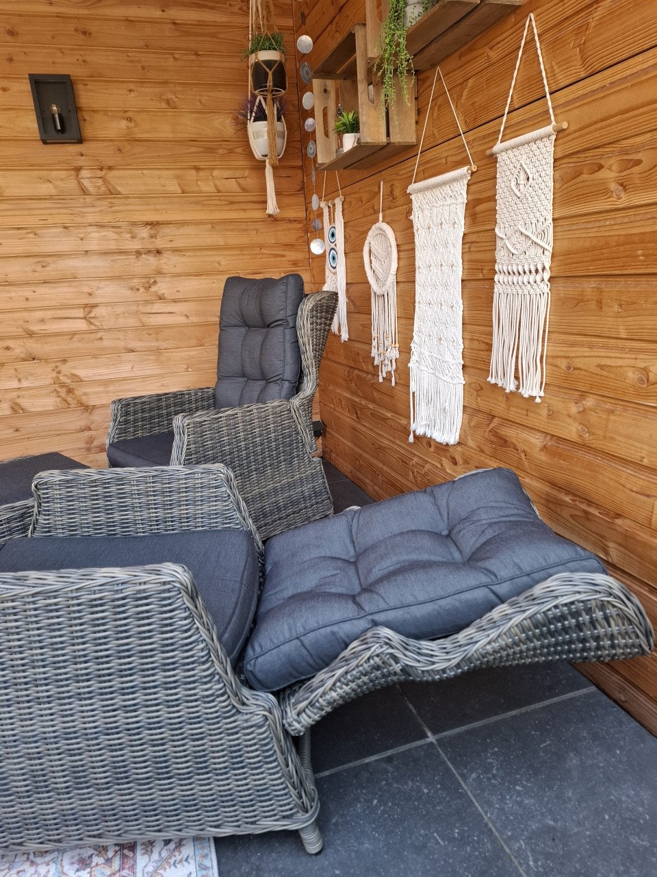 TE KOOP: mooie tuinset