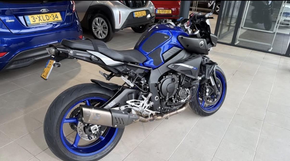 Yamaha MT-10,Naked Bike