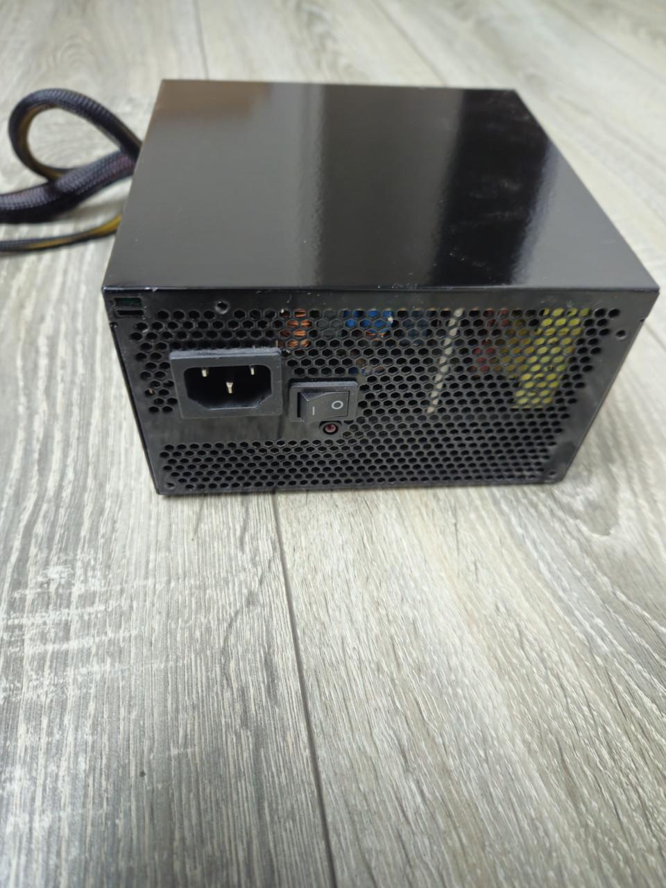 Coolermaster 520W voeding