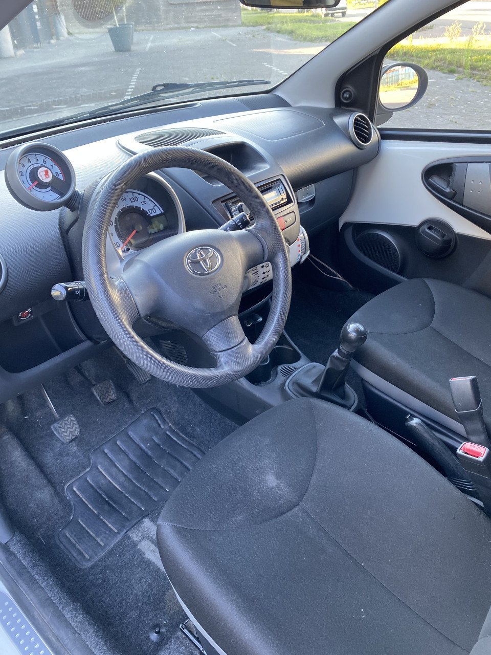 Toyota Aygo 1.0 12V Vvt-i 5DRS 2013 Wit | NAP | NIEUWE APK!