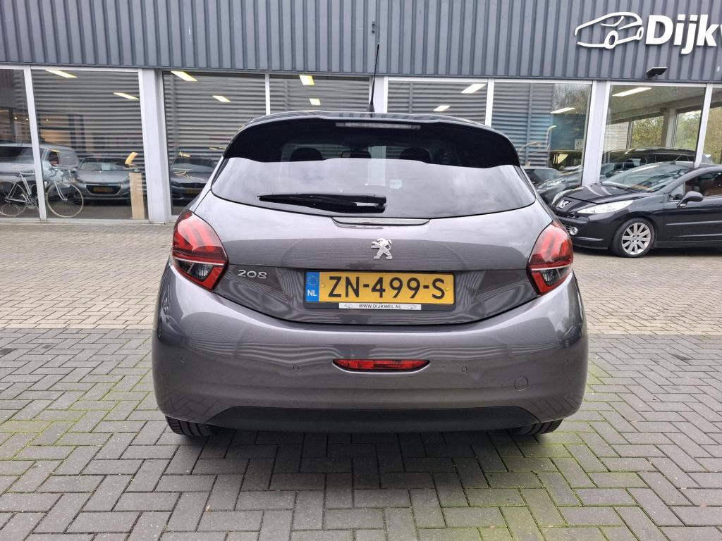 Peugeot 208 1.2 signature nav/airco/cruise/park