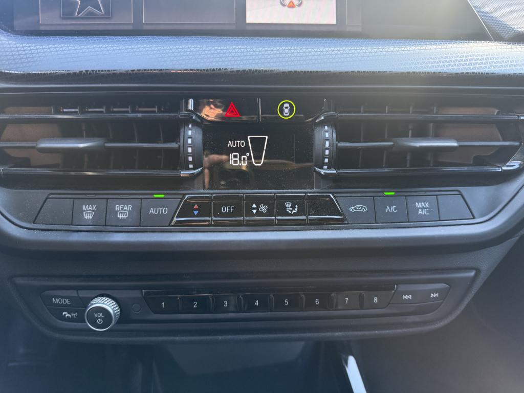 BMW 1 Serie 118i 140pk automaat high executive sportline 5-drs