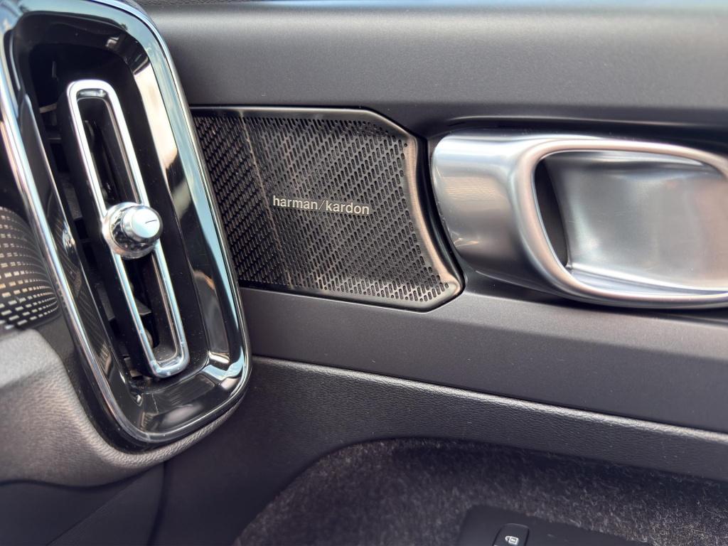 Volvo XC40 2.0 d3 r-design | camera | led | 19 "| leder |  panoramadak | tr