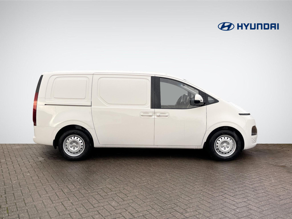 Hyundai Staria 1.6 t-gdi hev