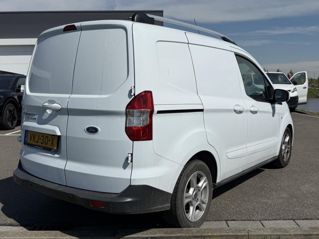 Ford Transit Courier 1.5 tdci limited duratorq s&s lmv | parkeersensoren | 