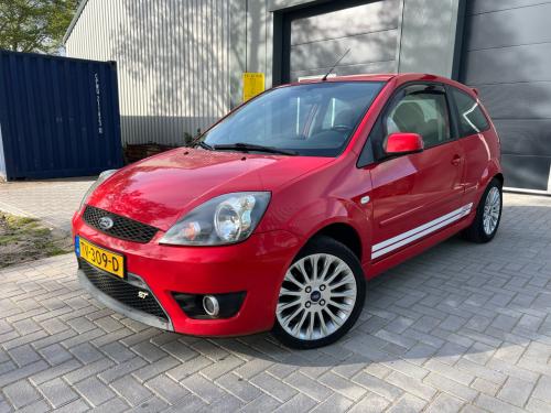 Ford Fiesta 2.0-16V ST 150PK 143.957KM