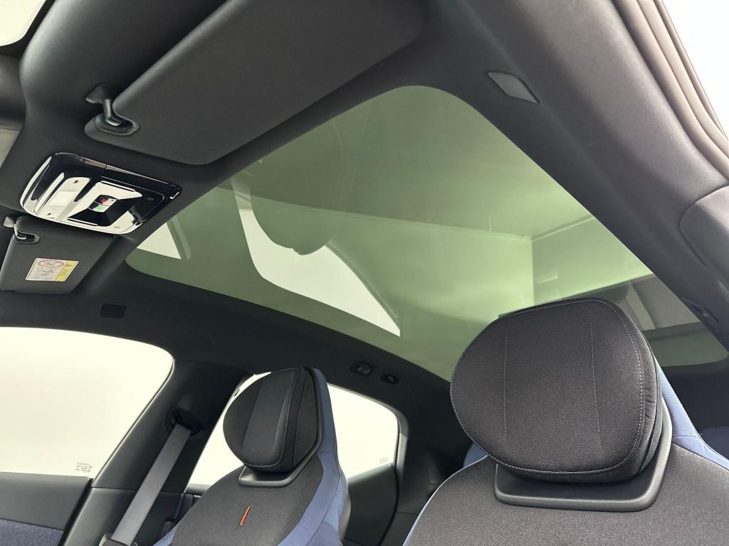 Lynk & Co 02 core 66kwh 272pk| 1600kg trekg| pano|adap.cruise| carplay | ac