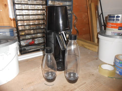 Sodastream, apparaat met grote en kleine fles. Zonder gascilinder