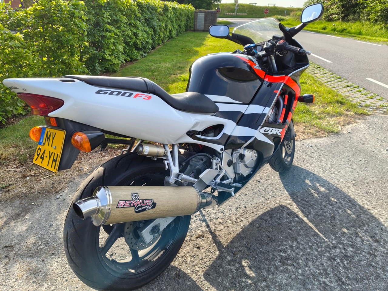 Honda CBR600f3