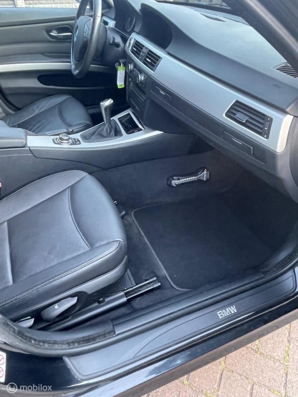 BMW 3-serie touring 318i business line