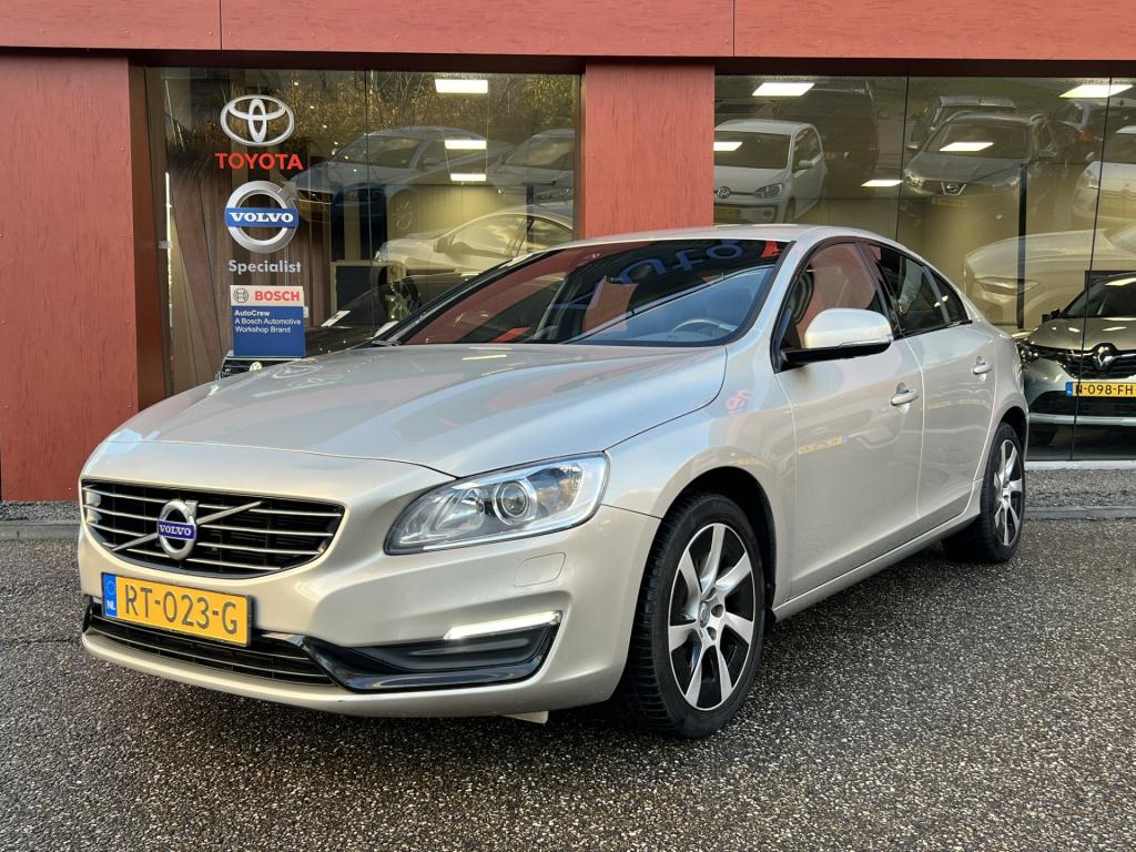 Volvo S60 1.5 t2 polar+ dynamic | automaat | nav | leer | 17"lmv