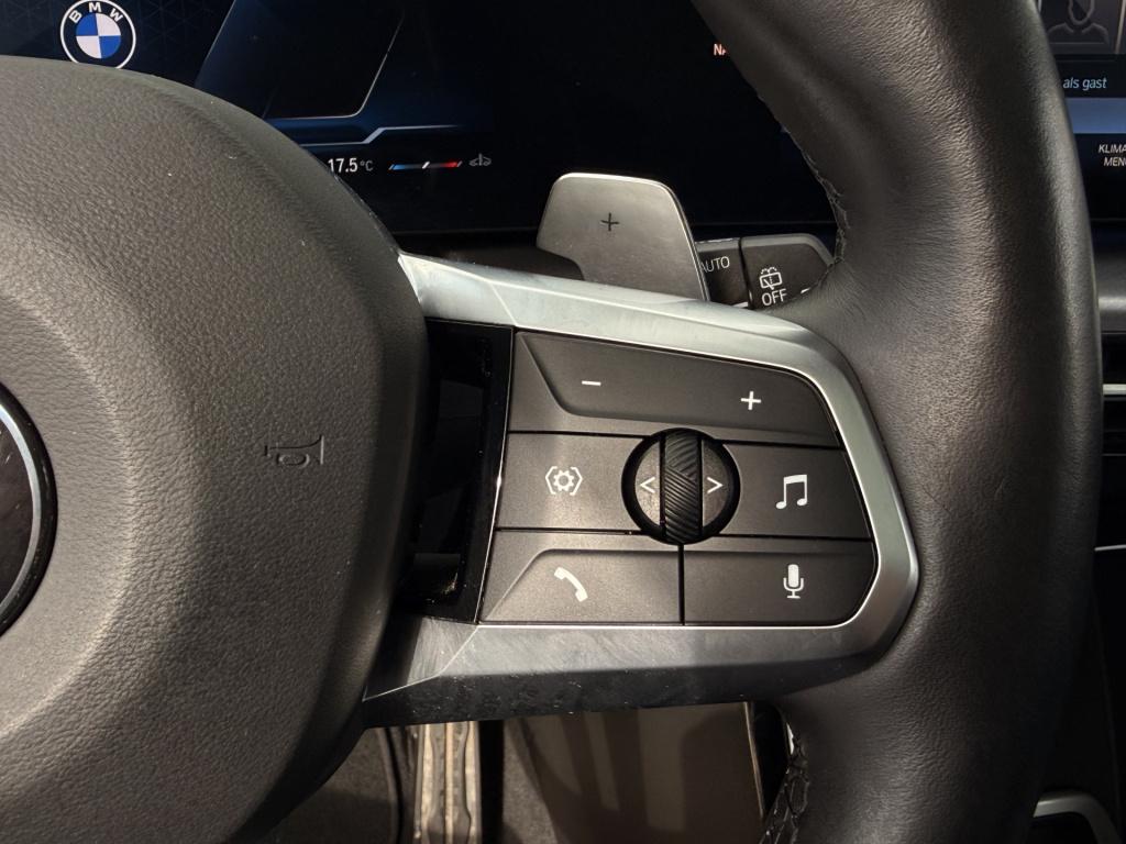 BMW 2-serie active tourer 220i m-sport | pano | cruise | lane assist | hud 