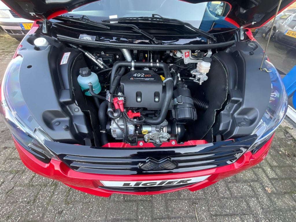 Ligier Js50 brommobiel c sport pack sun dci 492 met airco (nieuw)