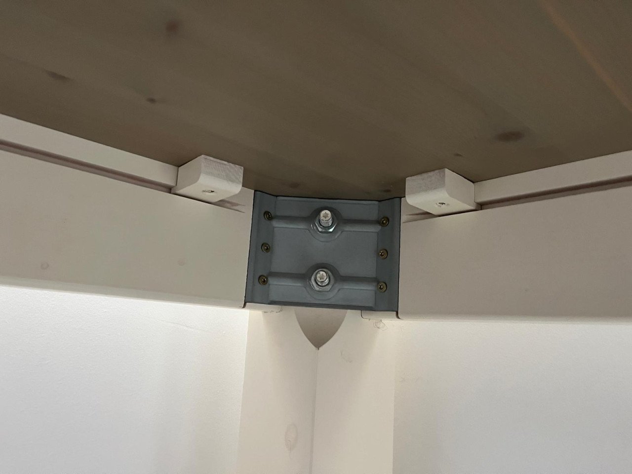 Massief houten tafel - Nederlands fabricaat