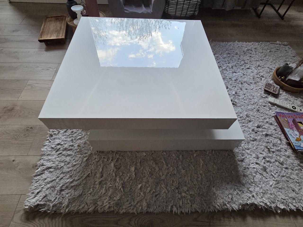 Witte salontafel met draaibaar bovenblad - Modern design