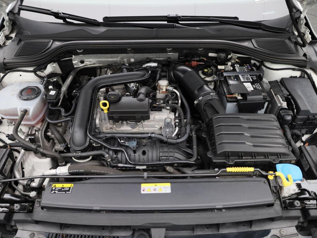 Volkswagen Golf 1.0 etsi life | automaat | stoel - stuur verwarming | navig