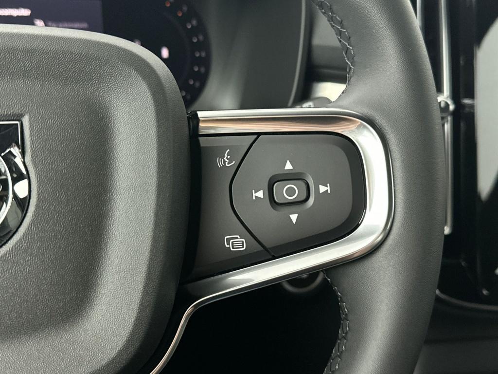 Volvo XC40 b4 gt plus black edition | 360 camera |