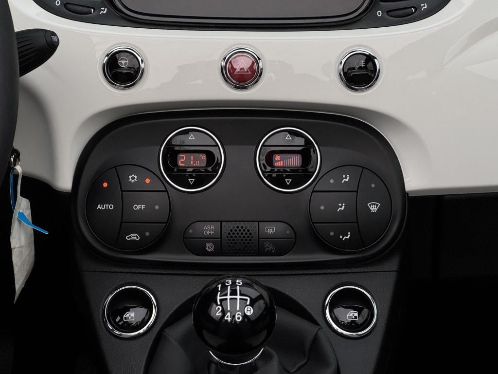 Fiat 500 C 1.0 hybrid launch edition
