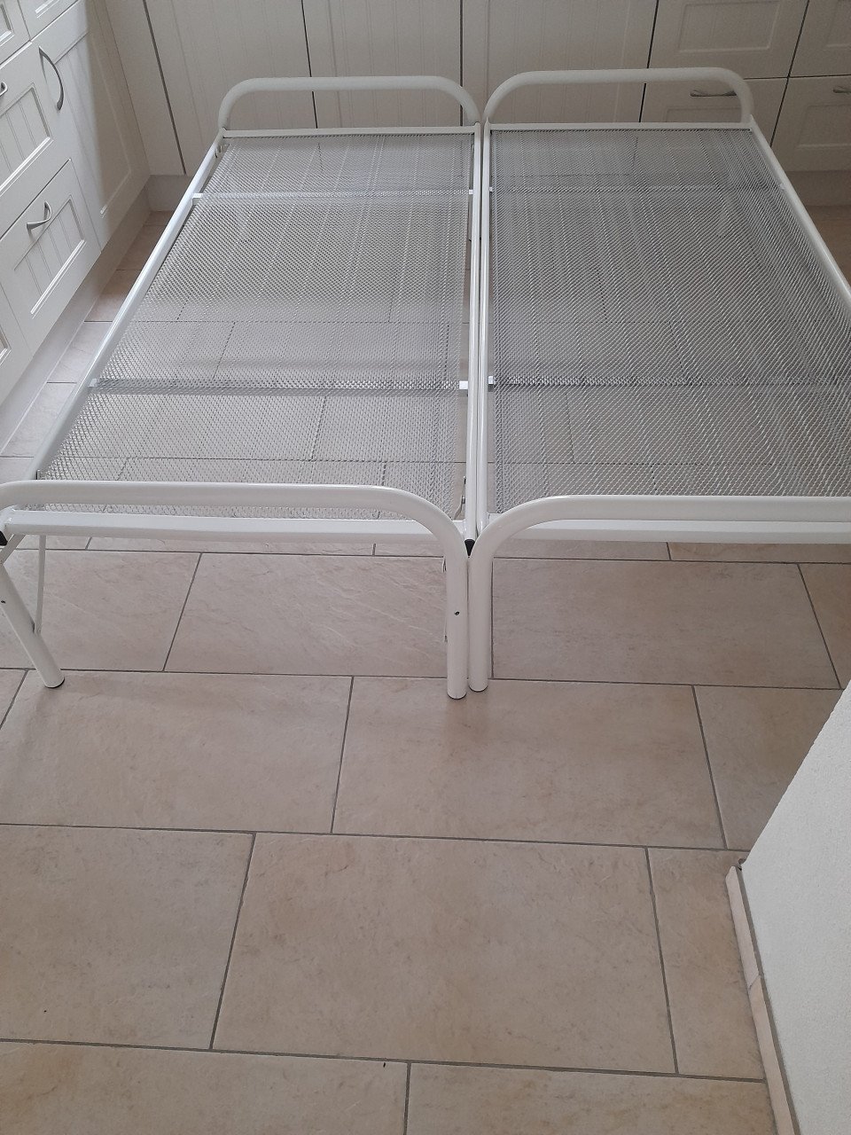Bed met onderschuif bed (in goede nette staat ) 2 x 80 x 200