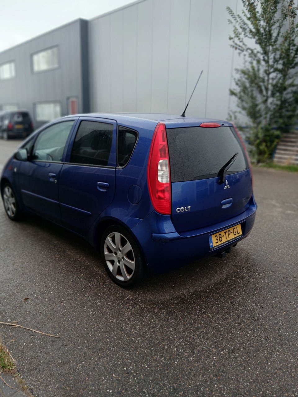 Mitsubishi Colt 2005 - 5 drs-Airco-Stuurb-el.ramen-l.m.velgen apk- 1250,=