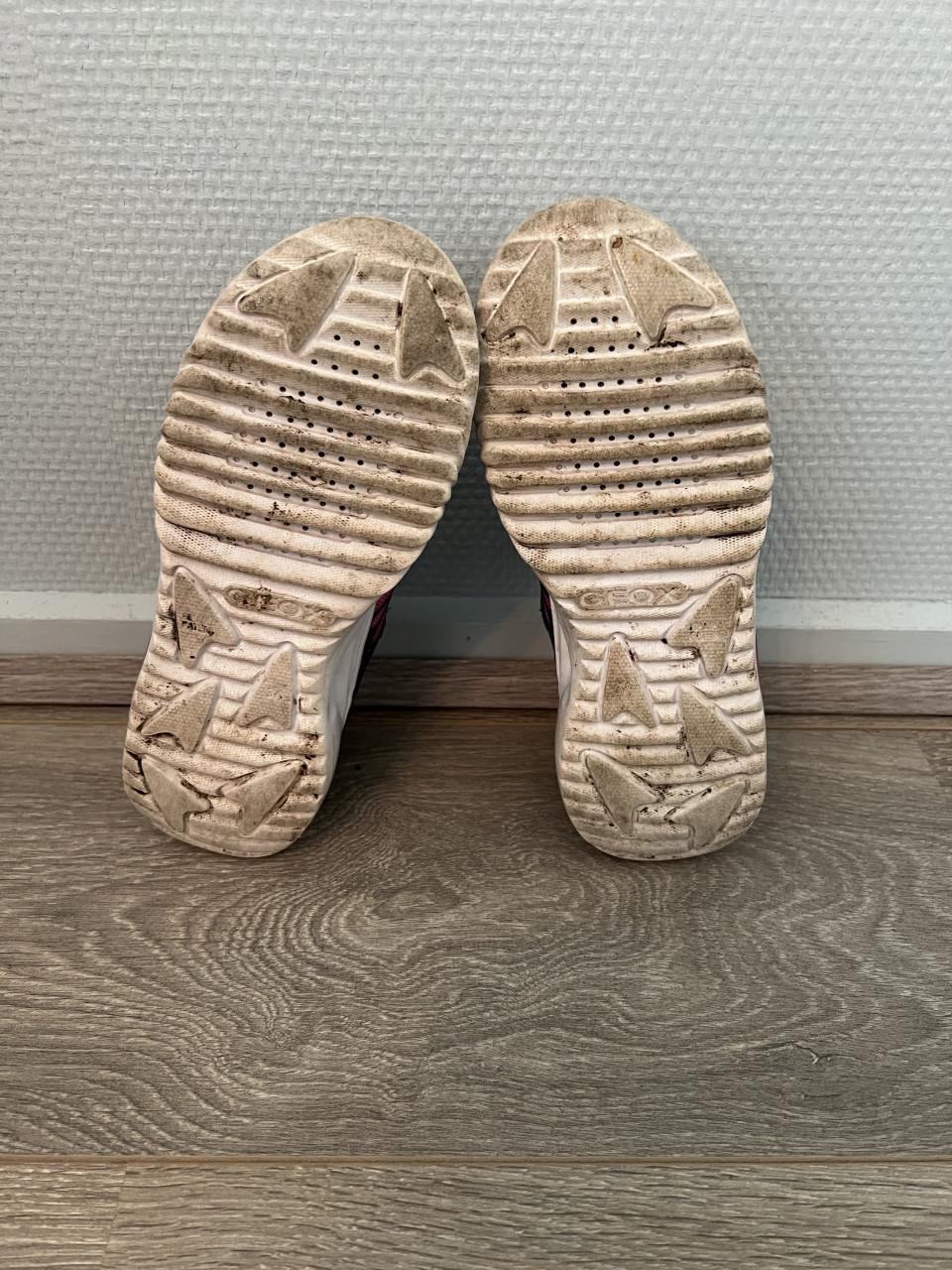 Geox meisjessneakers met lampjes – maat 34