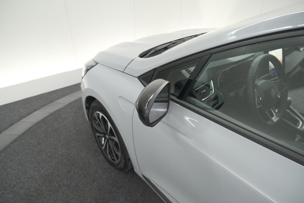 Renault Clio tce 90 gpf techno | 360 camera | adaptieve cruise control | 9.