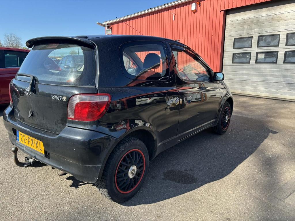 Toyota Yaris 1.3-16v vvt-i luna
