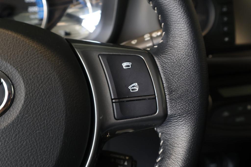 Toyota Yaris 1.5 hybrid lease nl auto, cruise controle, navigatie,