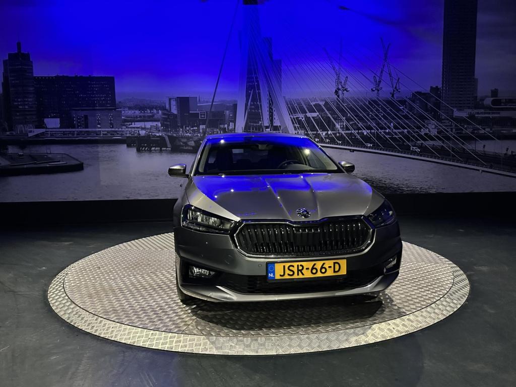 Skoda Fabia 1.0 tsi business edition *navi*appconnect*camera*clima